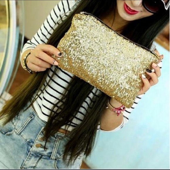Handbags - Gold Sequin Clutch